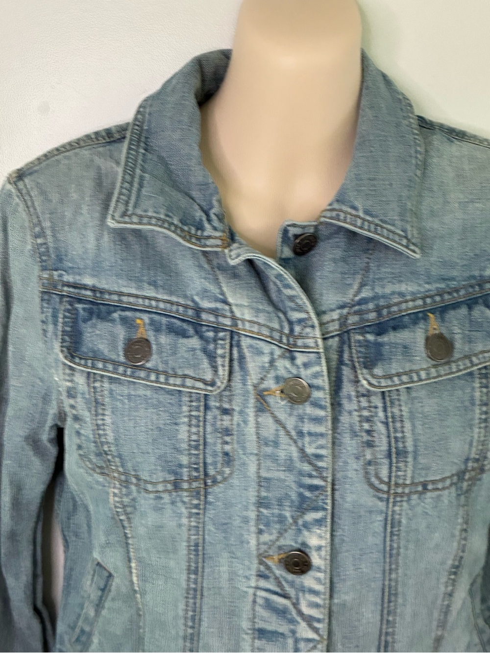 Lauren Ralph Lauren Light Blue Denim Trucker Jacket - Picture 2 of 8